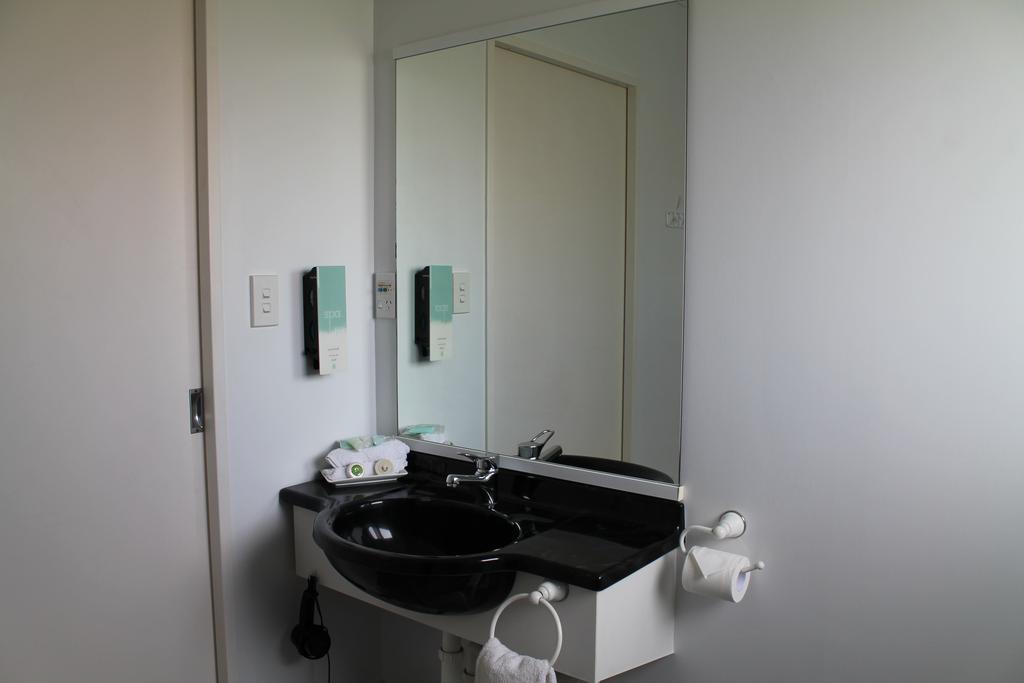 Comfort Inn Fairmont Motor Lodge Хейстингс Екстериор снимка
