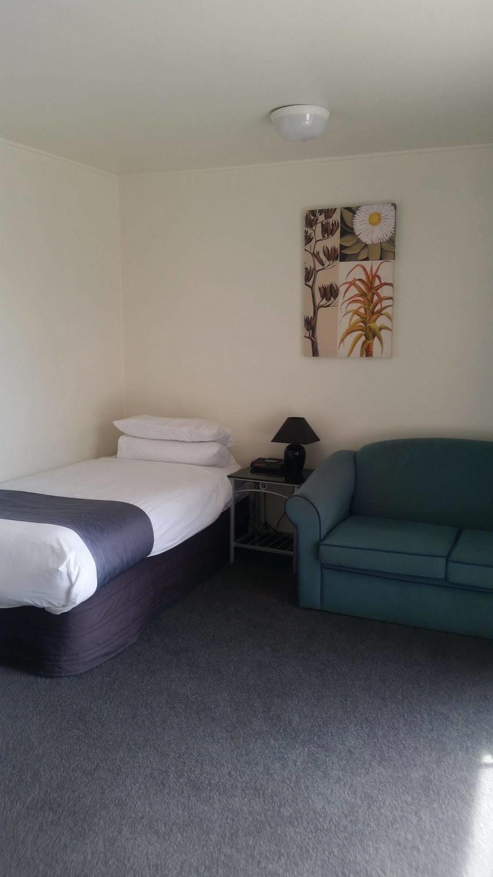 Comfort Inn Fairmont Motor Lodge Хейстингс Екстериор снимка